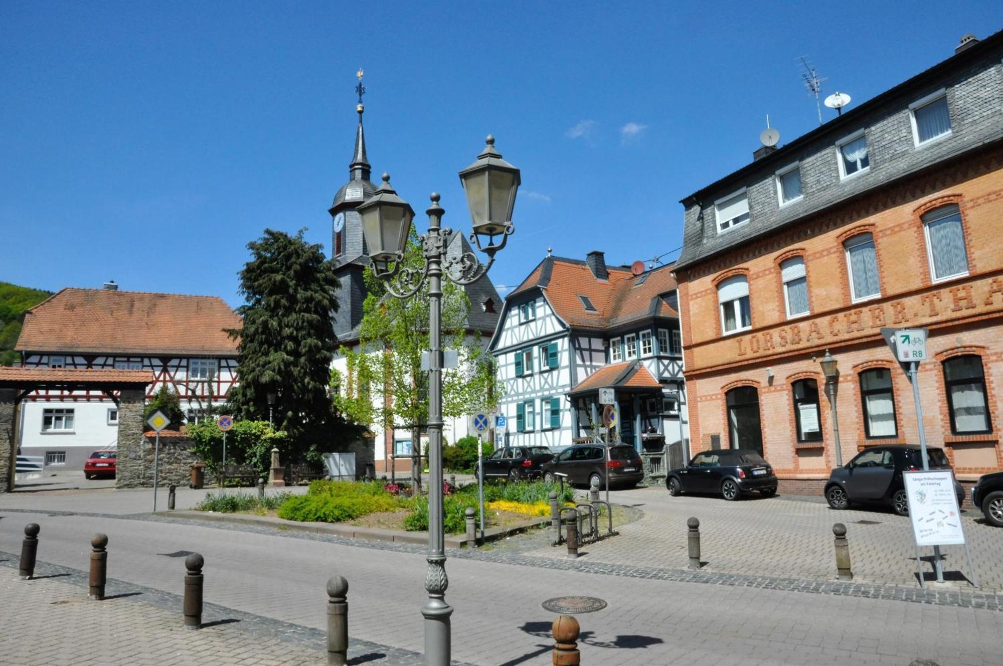 Apartmenthaus Am Zimmerplatz Hofheim am Taunus Buitenkant foto