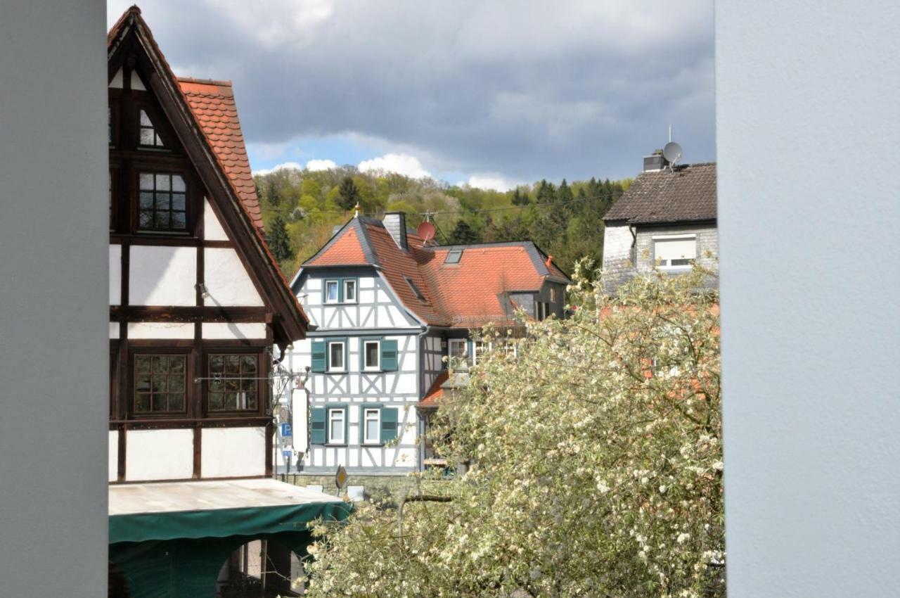 Apartmenthaus Am Zimmerplatz Hofheim am Taunus Buitenkant foto
