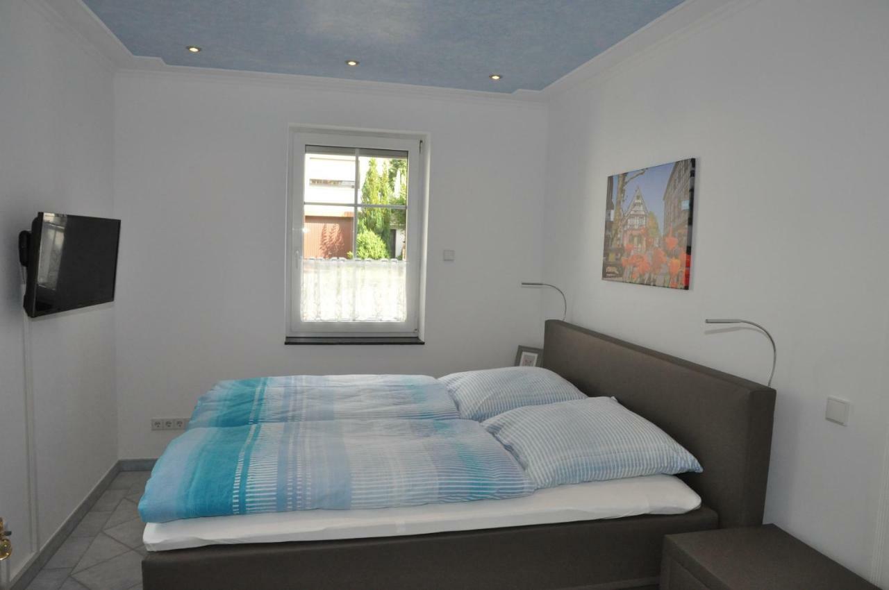 Apartmenthaus Am Zimmerplatz Hofheim am Taunus Buitenkant foto